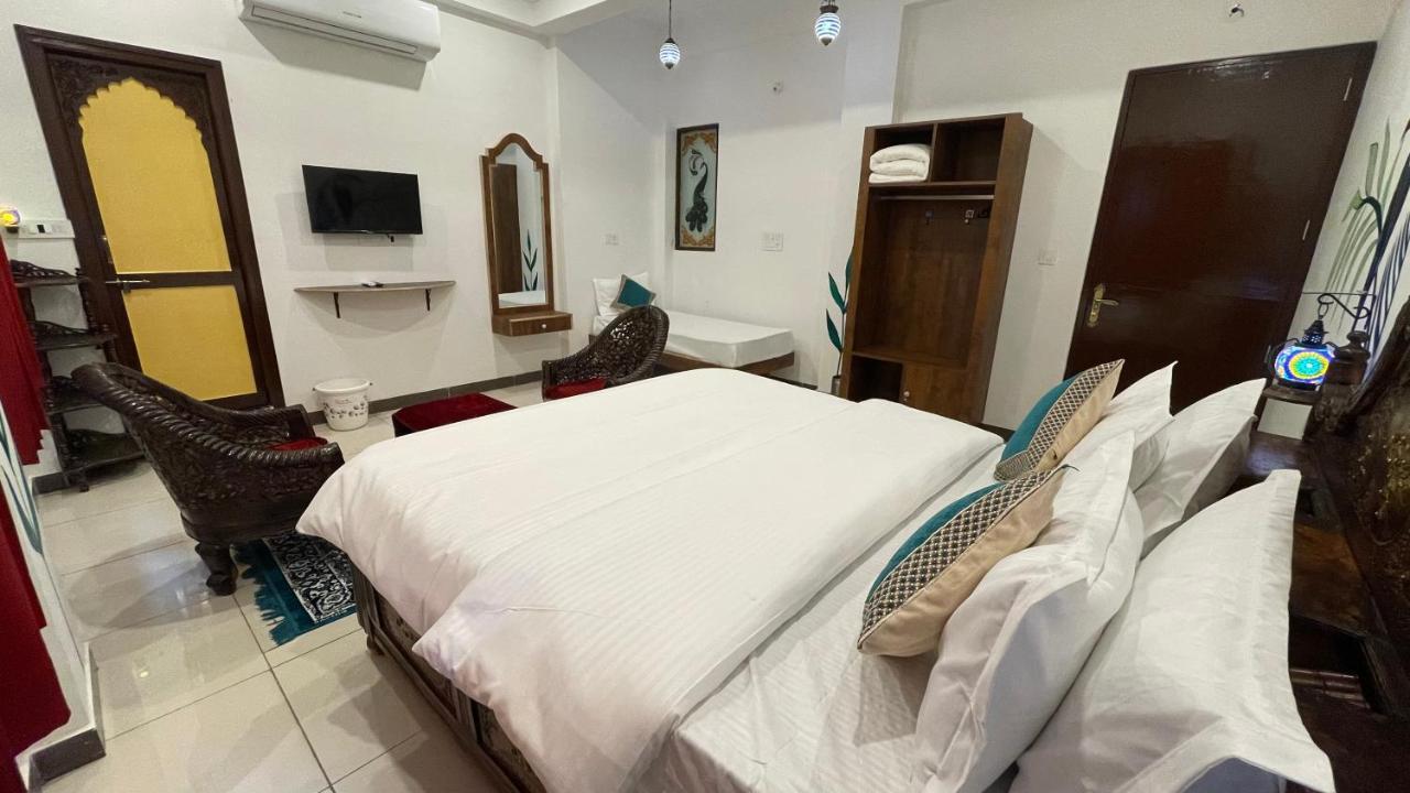Petal Of Mewar - A Luxury Boutique Hotel Udaipur Exteriör bild