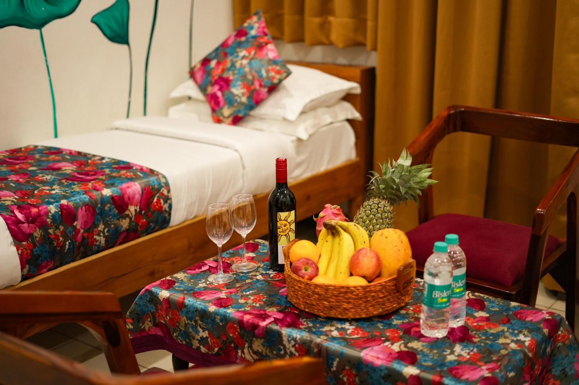 Petal Of Mewar - A Luxury Boutique Hotel Udaipur Exteriör bild